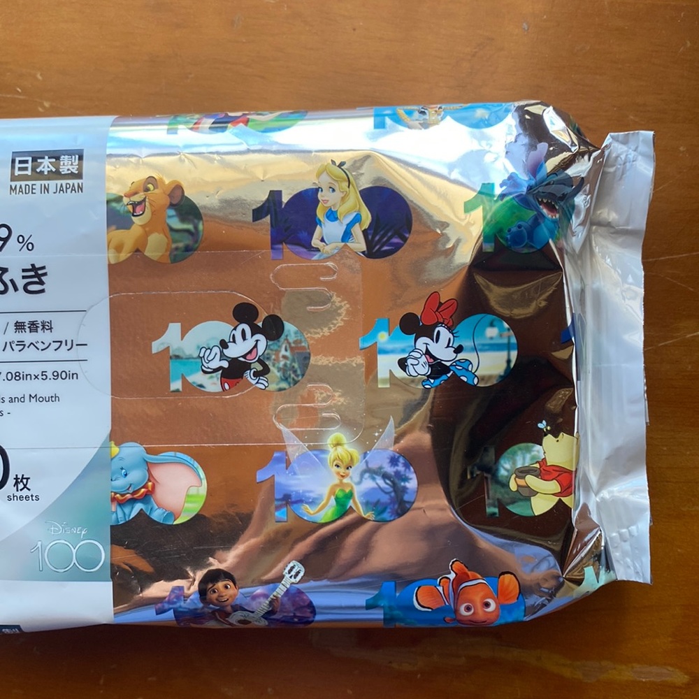 DISNEY WET WIPES